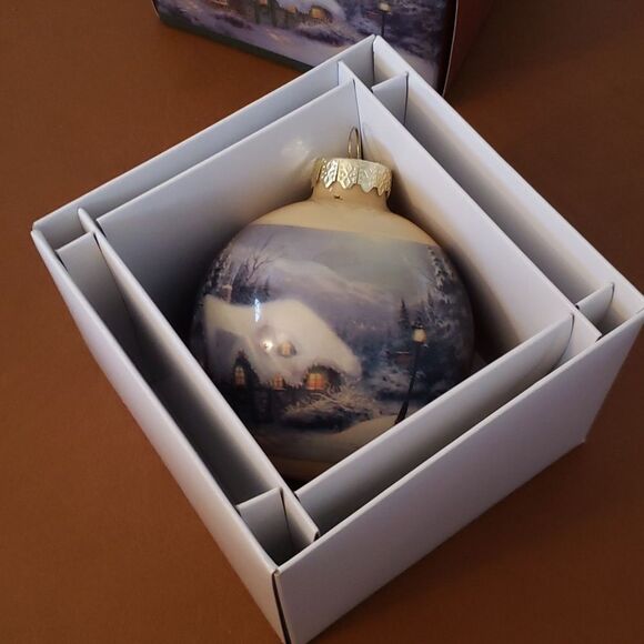 EUC Sears Thomas Kinkade Painter of Light Christmas Ornament Dated 2011 - Picture 8 of 13